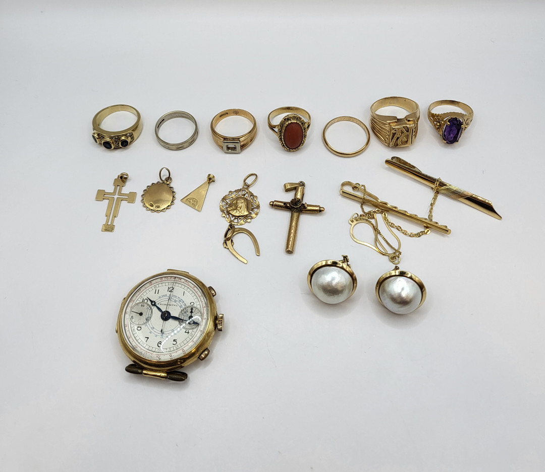 Vari oggetti oro diamantini pietre perle 