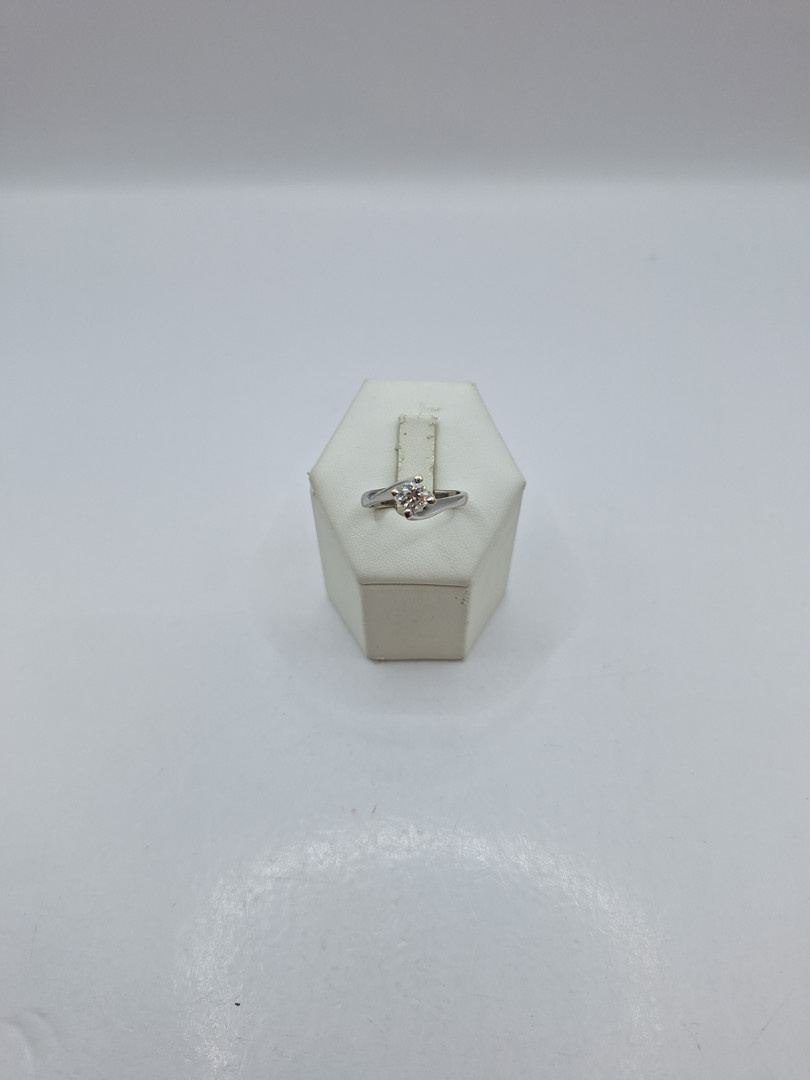 Anello oro diamante 