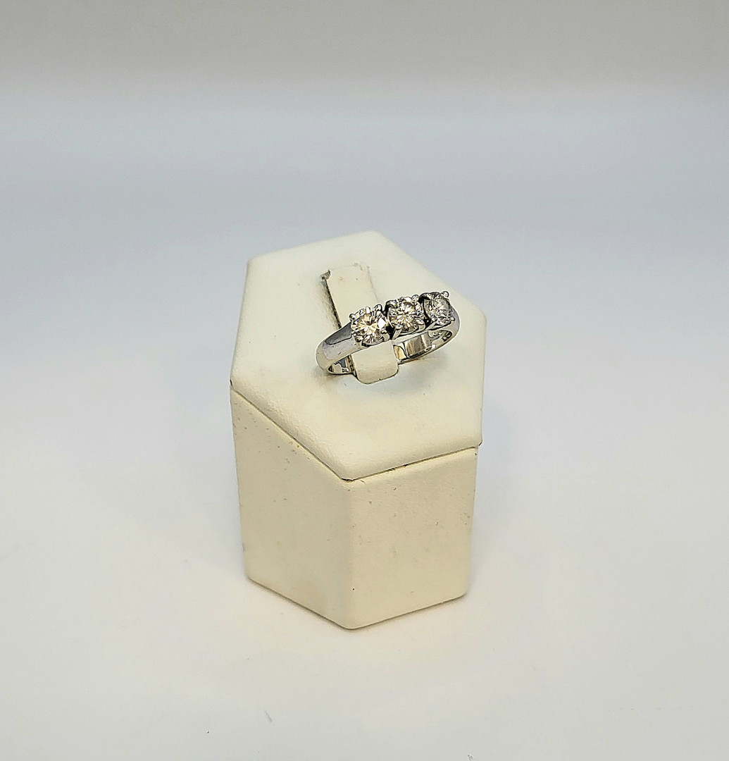 Anello trilogy oro diamanti 