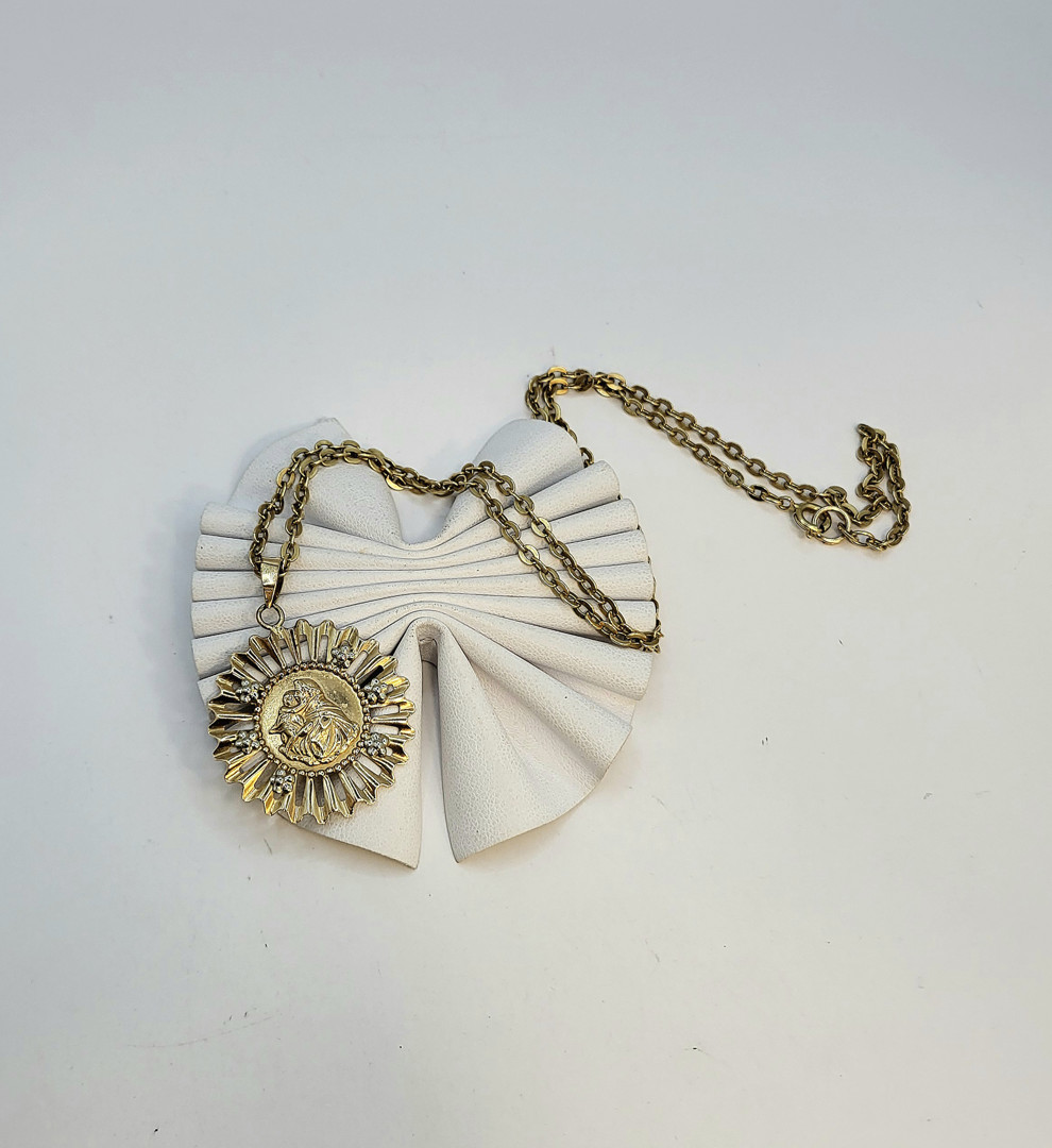 Collana e ciondolo oro 