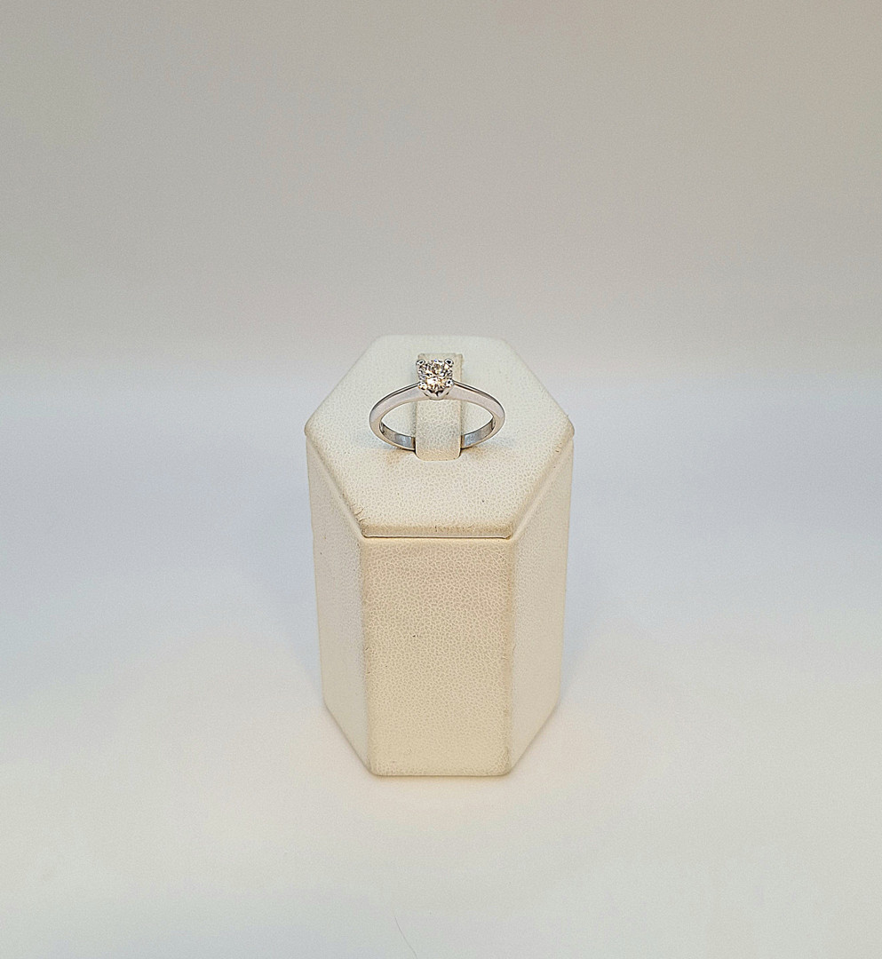 Anello oro diamante
