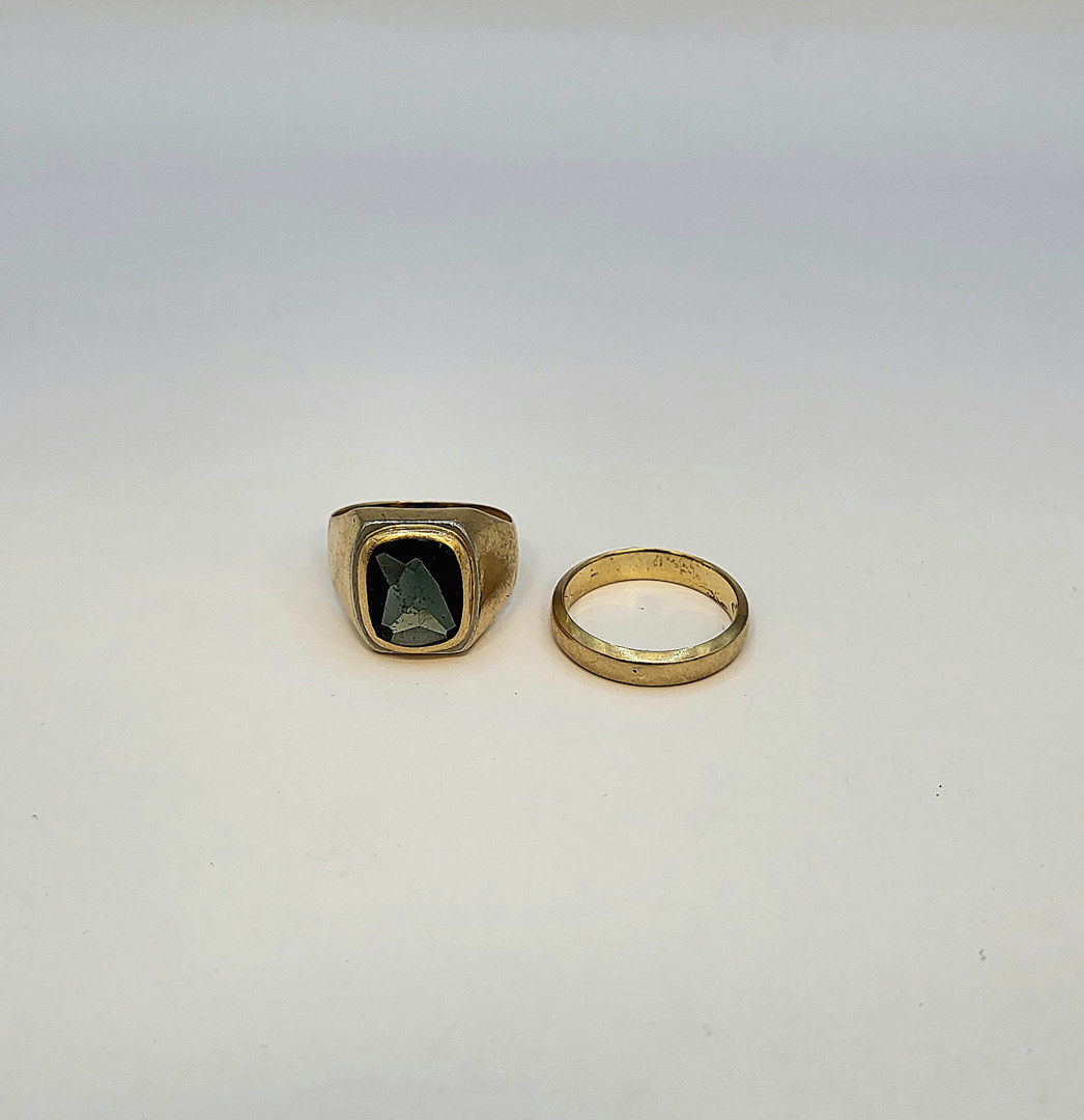2 anelli oro pietra