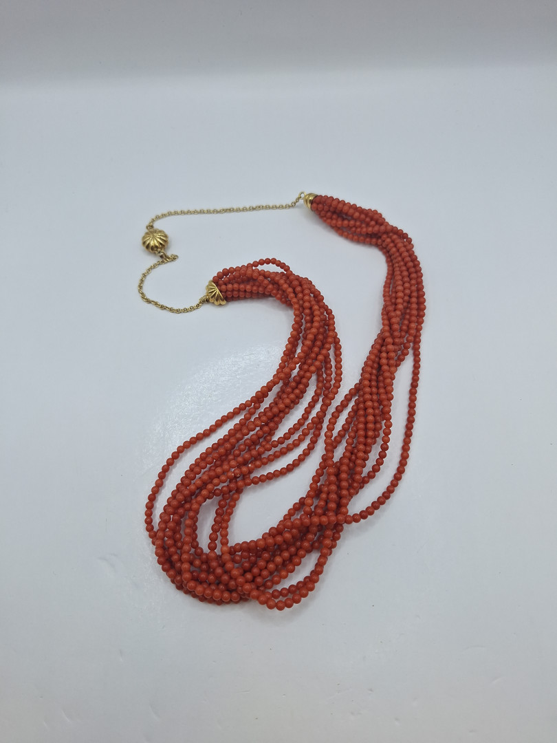 Collana corallo oro