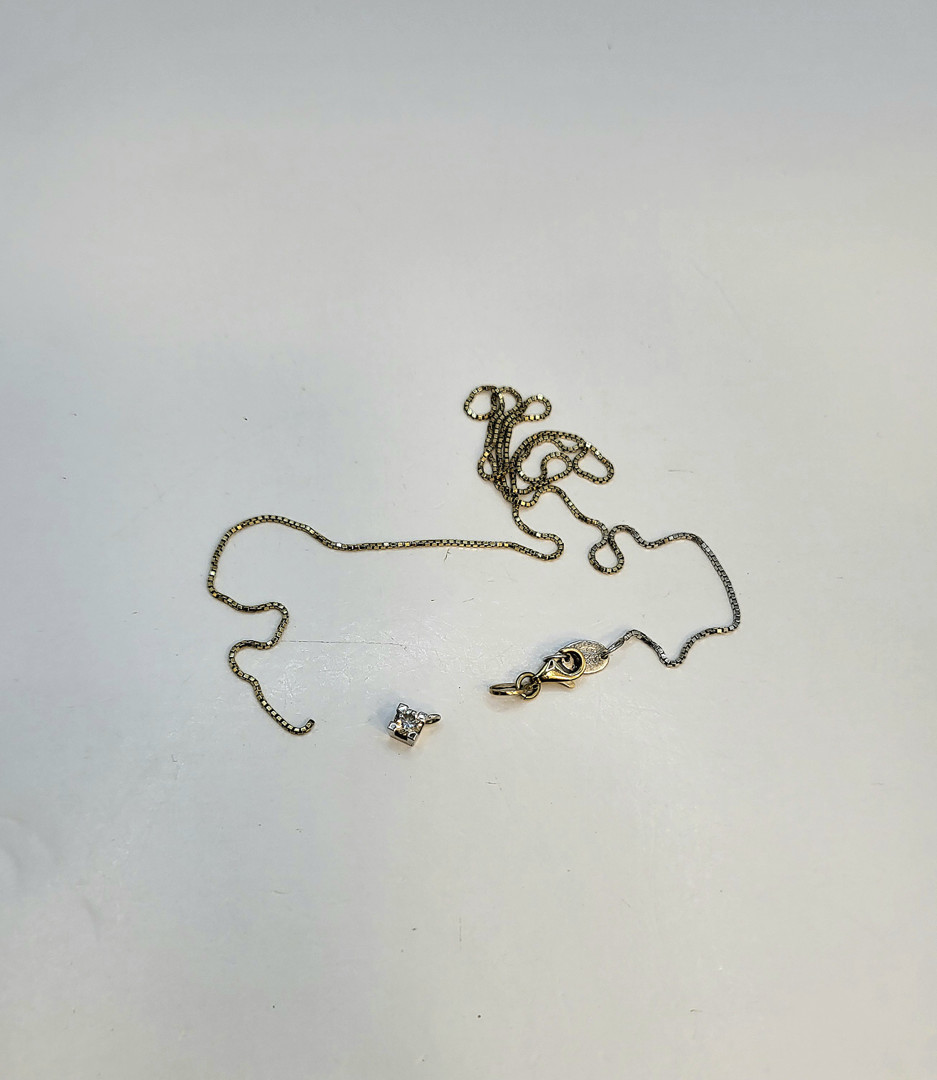 Collana e ciondolo oro diamante