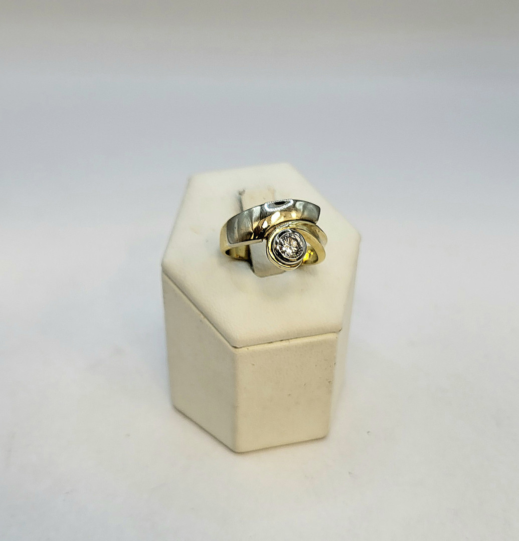 Anello oro diamante