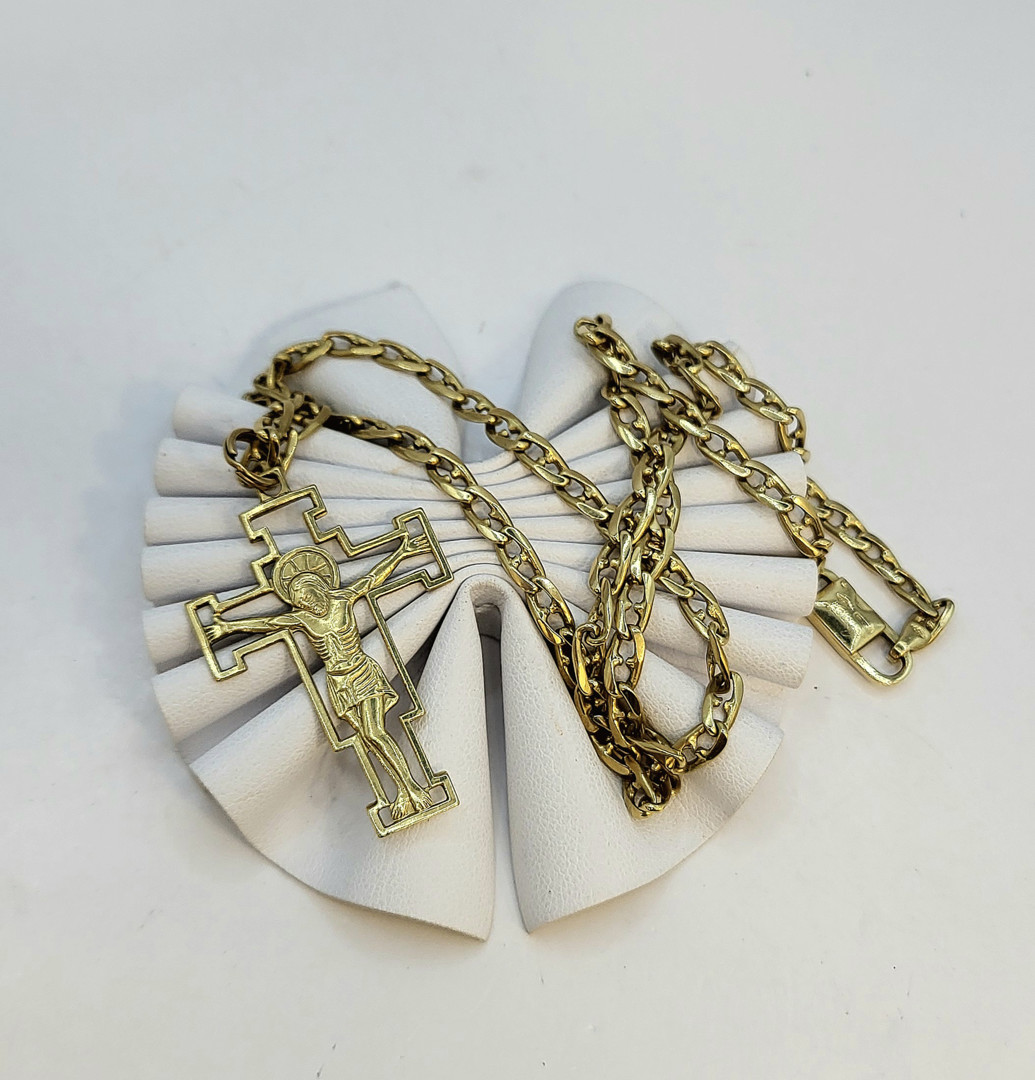 Collana e croce oro