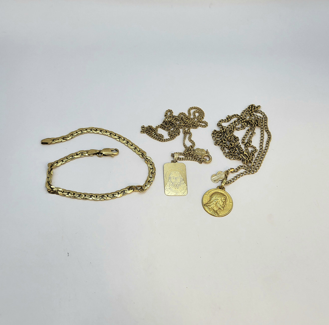 2 collane 1 braccialetto 2 ciondoli oro