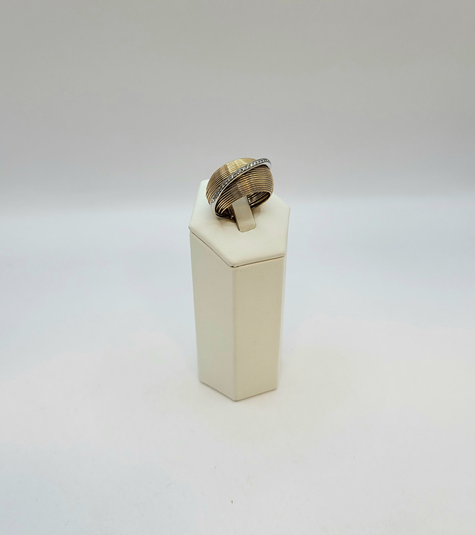 Anello oro diamantini