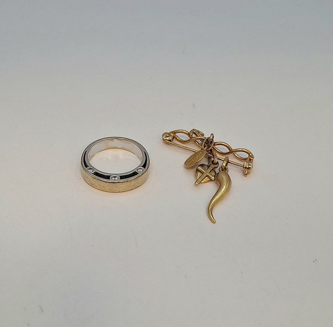 Spilla e anello oro diamantini