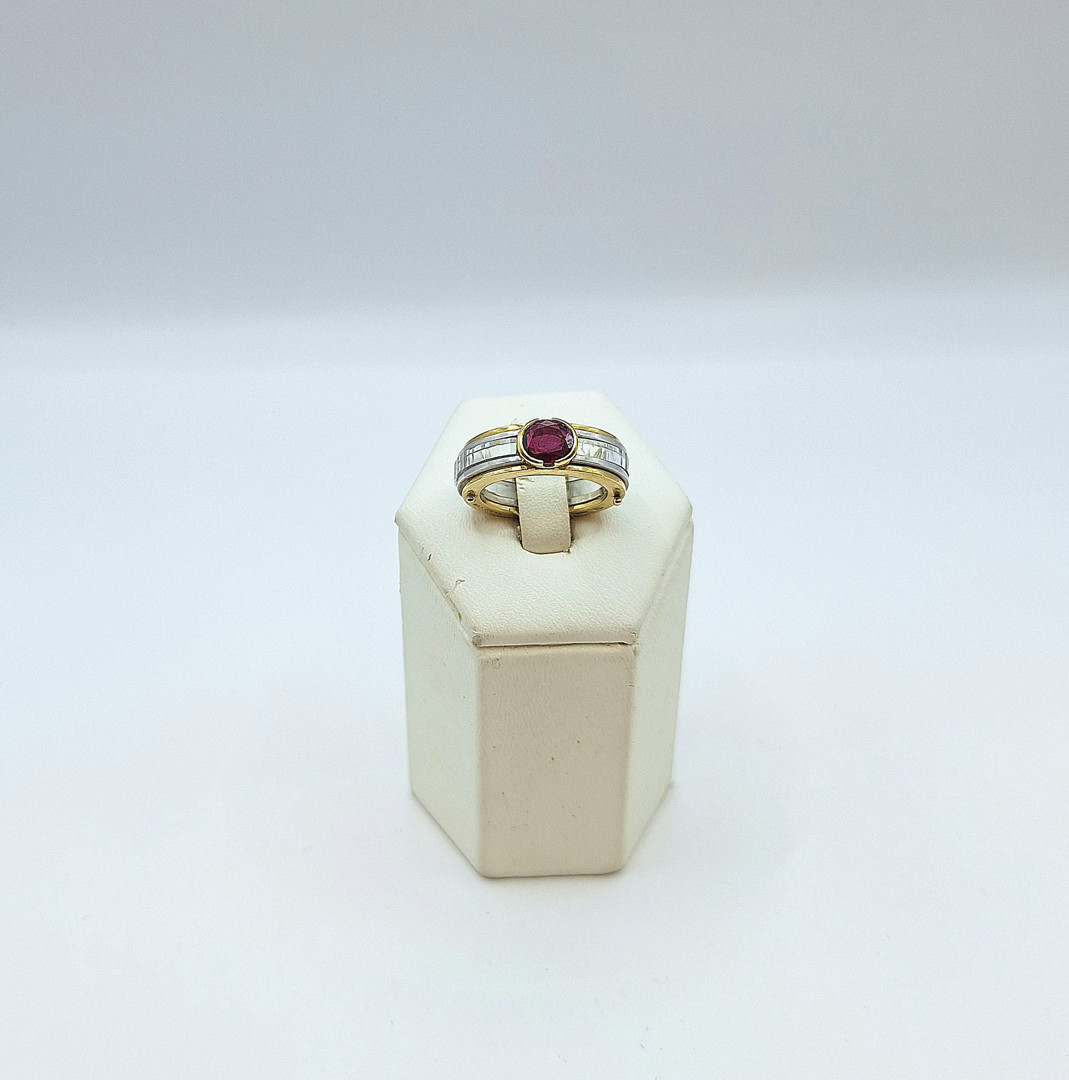 Anello oro pietre a firma Cirio