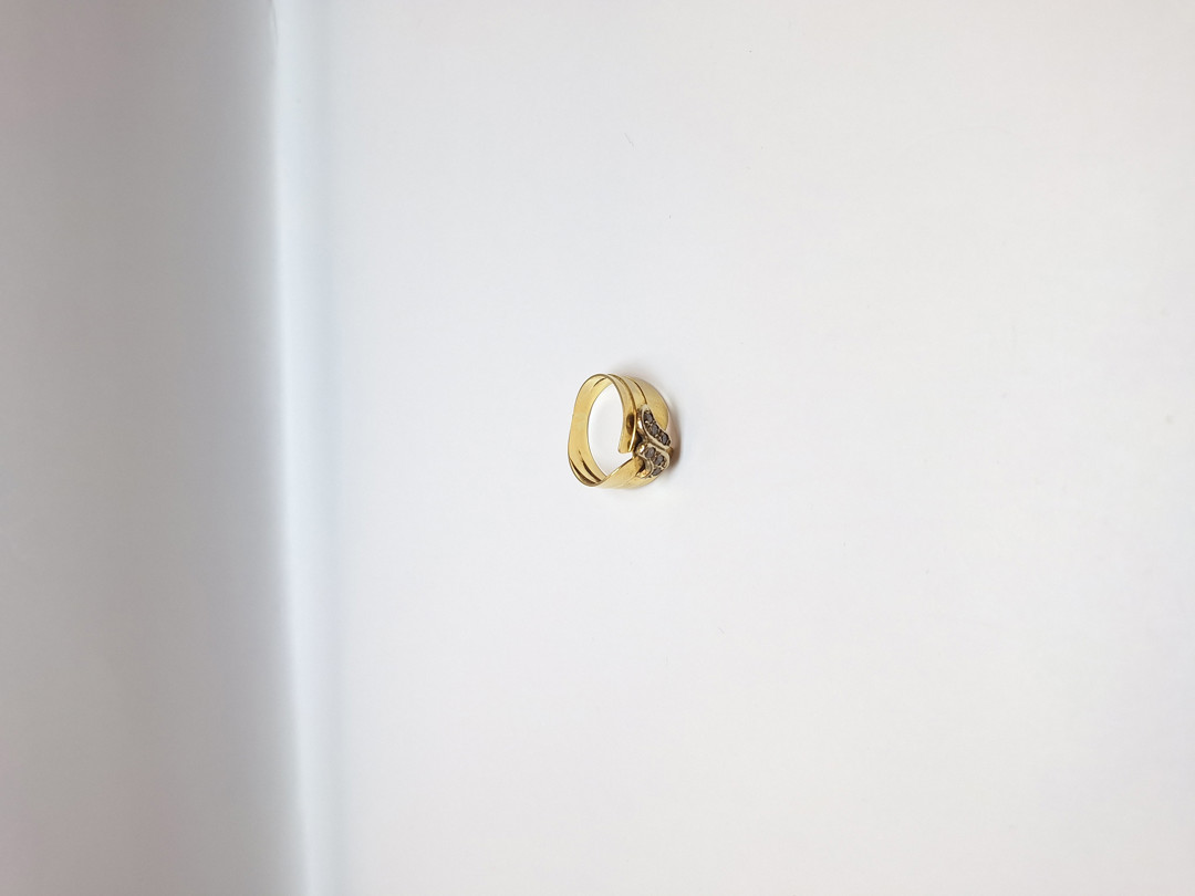 Anello oro pietre