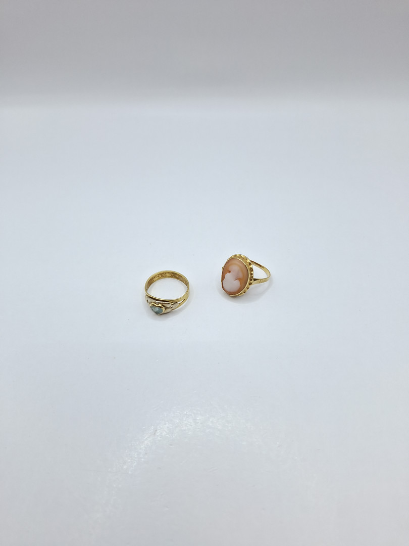 Due anelli in oro 