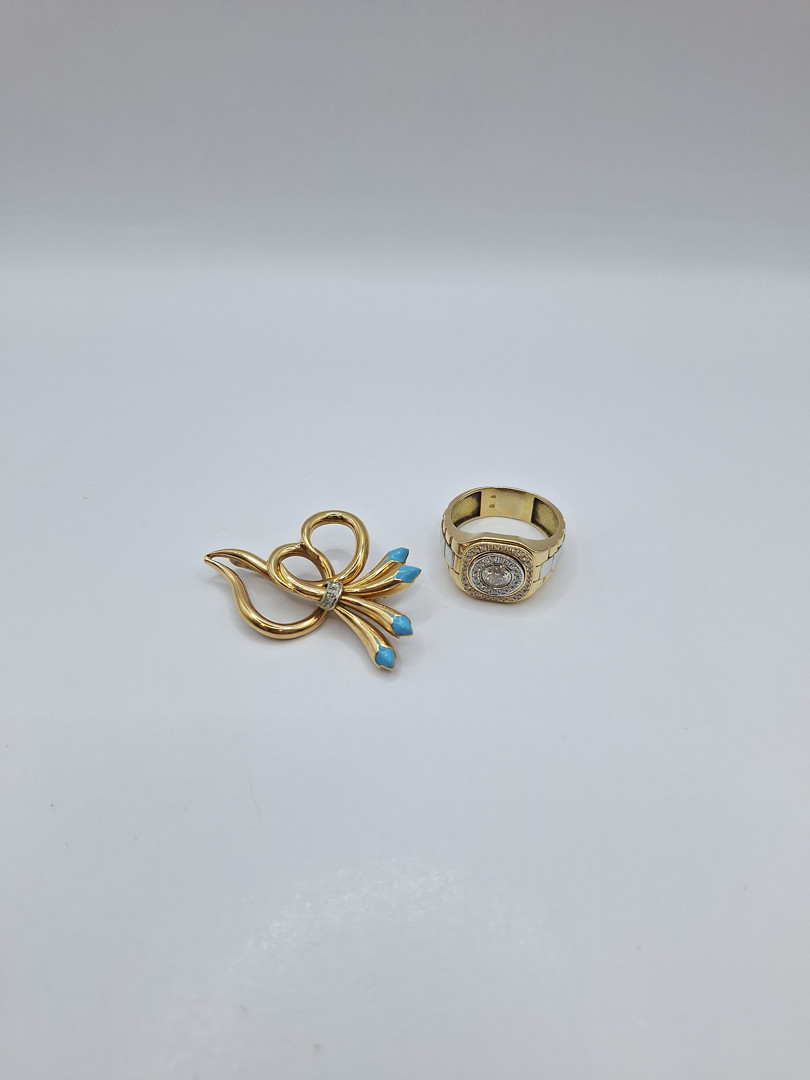 Spilla e anello oro smalti diamanti 