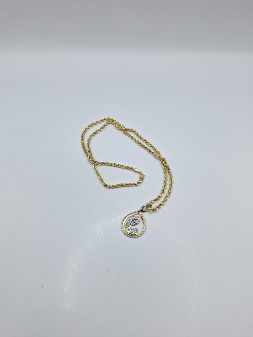Collana e ciondolo oro