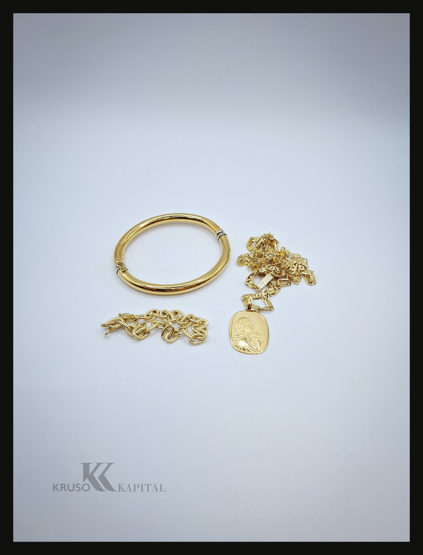 Collana due braccialetti ciondolo oro