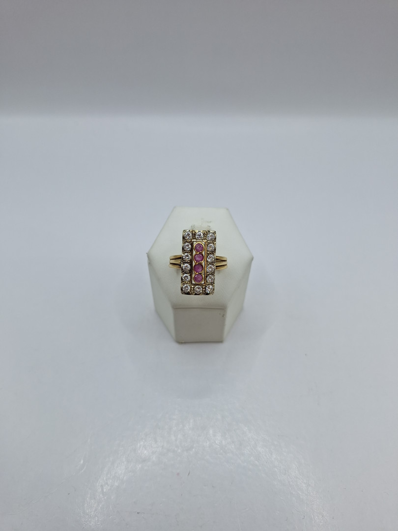 Anello oro pietre diamanti 