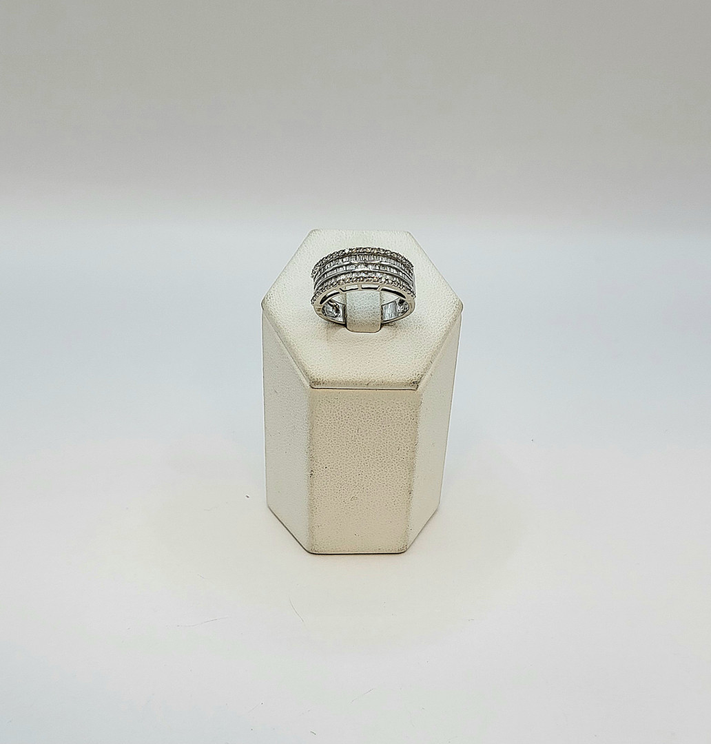 Anello oro diamantini