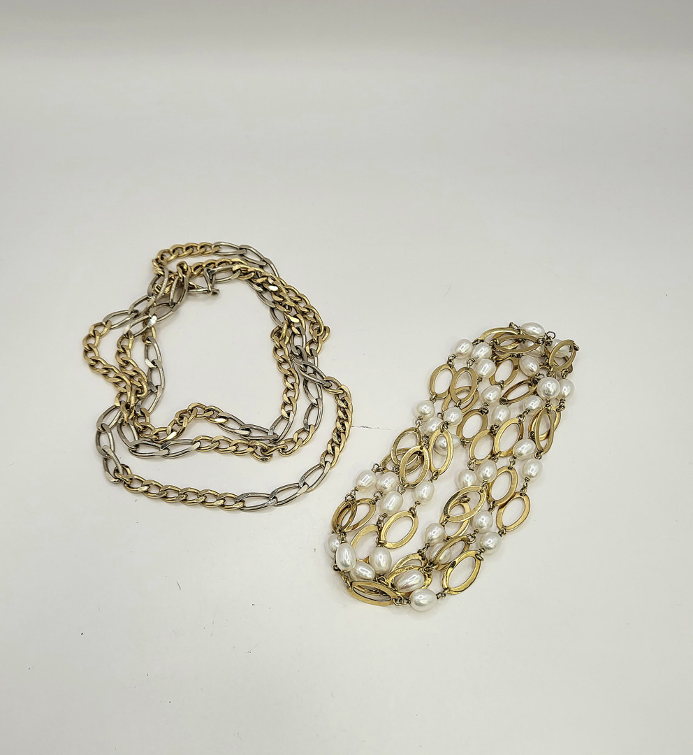 Due collane oro perle 