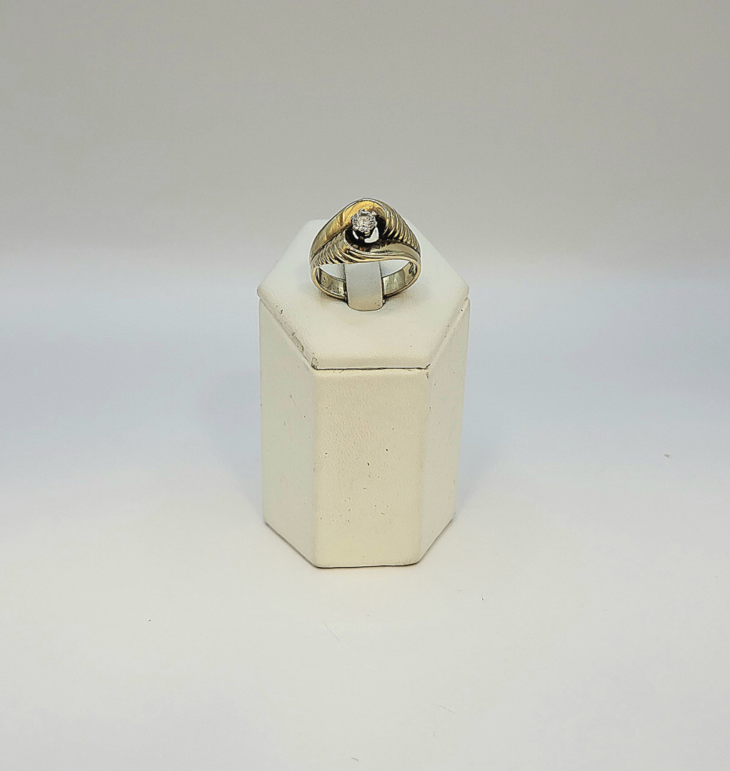 Anello oro pietra