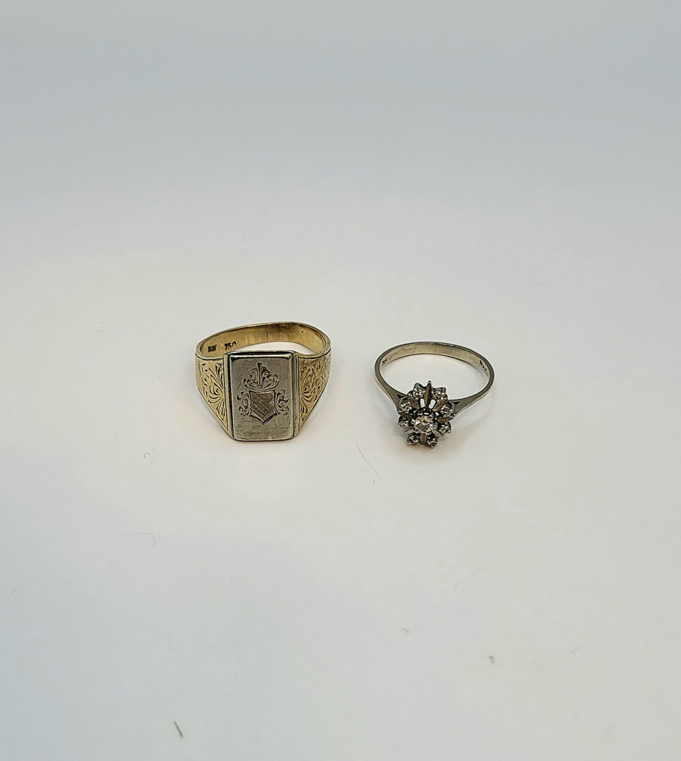 Due anelli oro diamantini