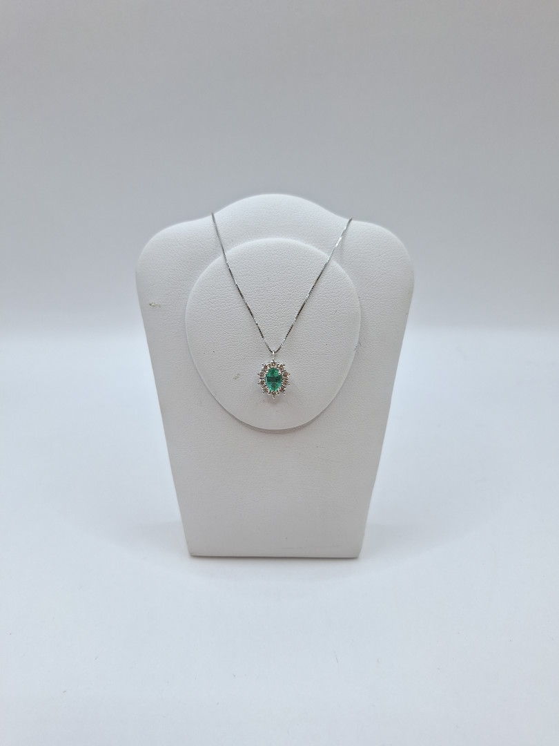 Catenina con ciondolo oro pietra diamanti
