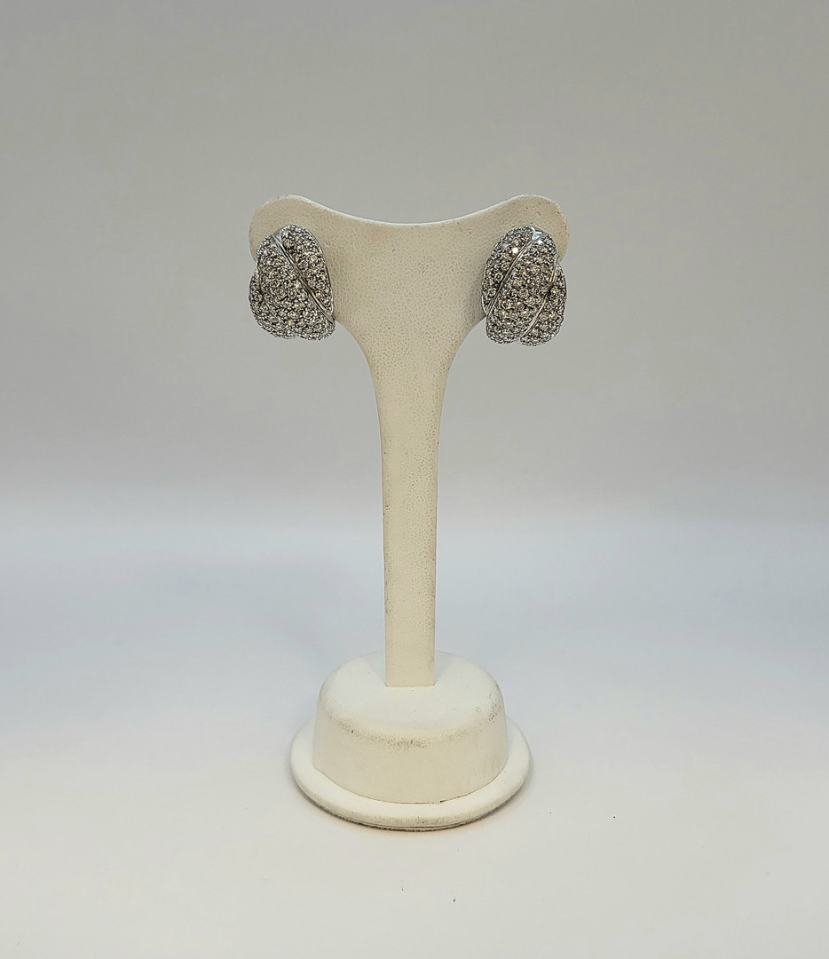 Paio orecchini oro diamanti