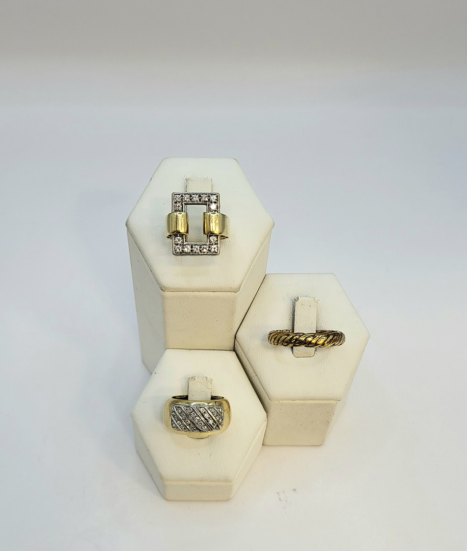 Tre anelli oro diamantini