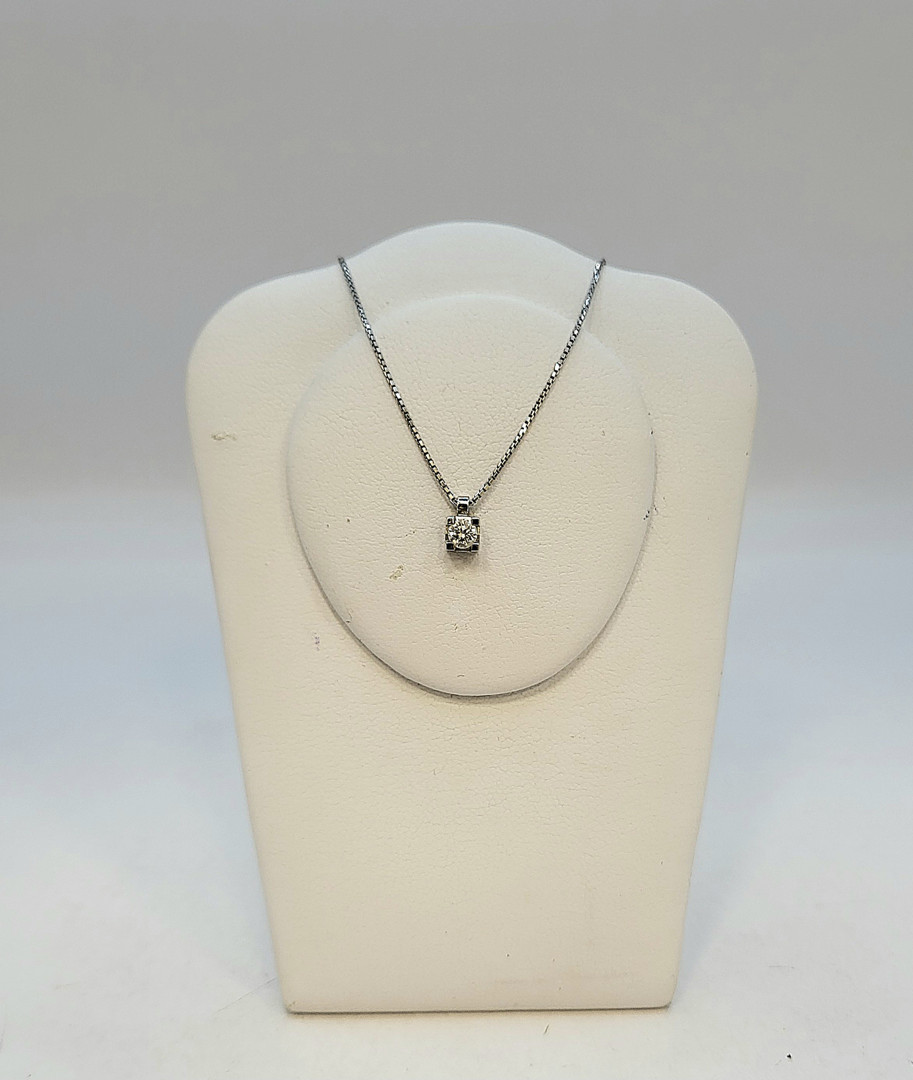 Collana e ciondolo oro diamante