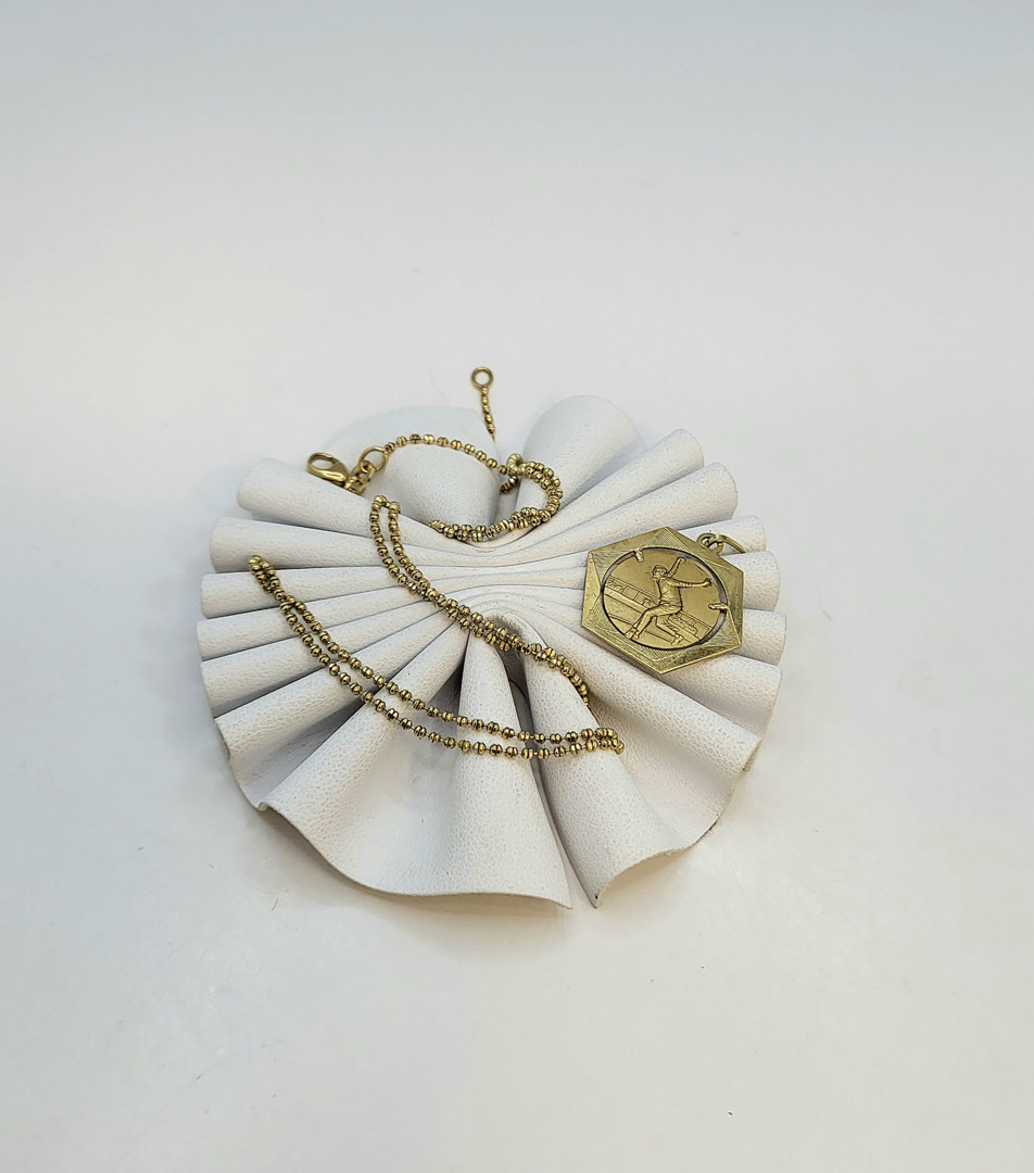 Collana e ciondolo oro