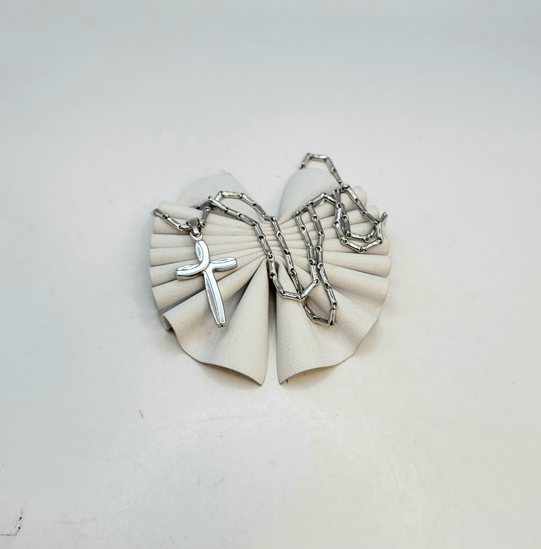 Collana a firma Chimento e croce oro