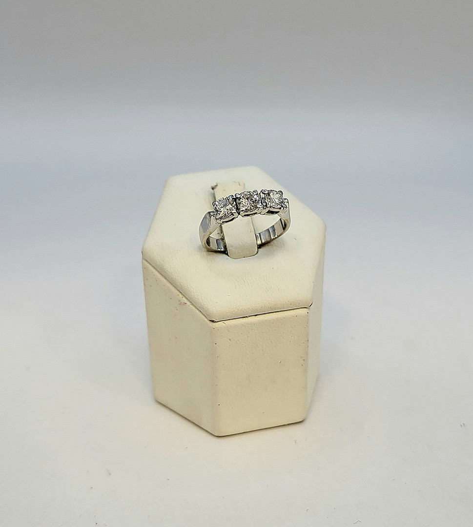 Anello trilogy oro diamanti 