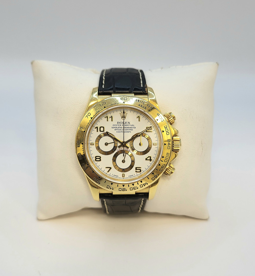 Cronografo e fibbia deployante oro Rolex Daytona con cinturino pelle automatico