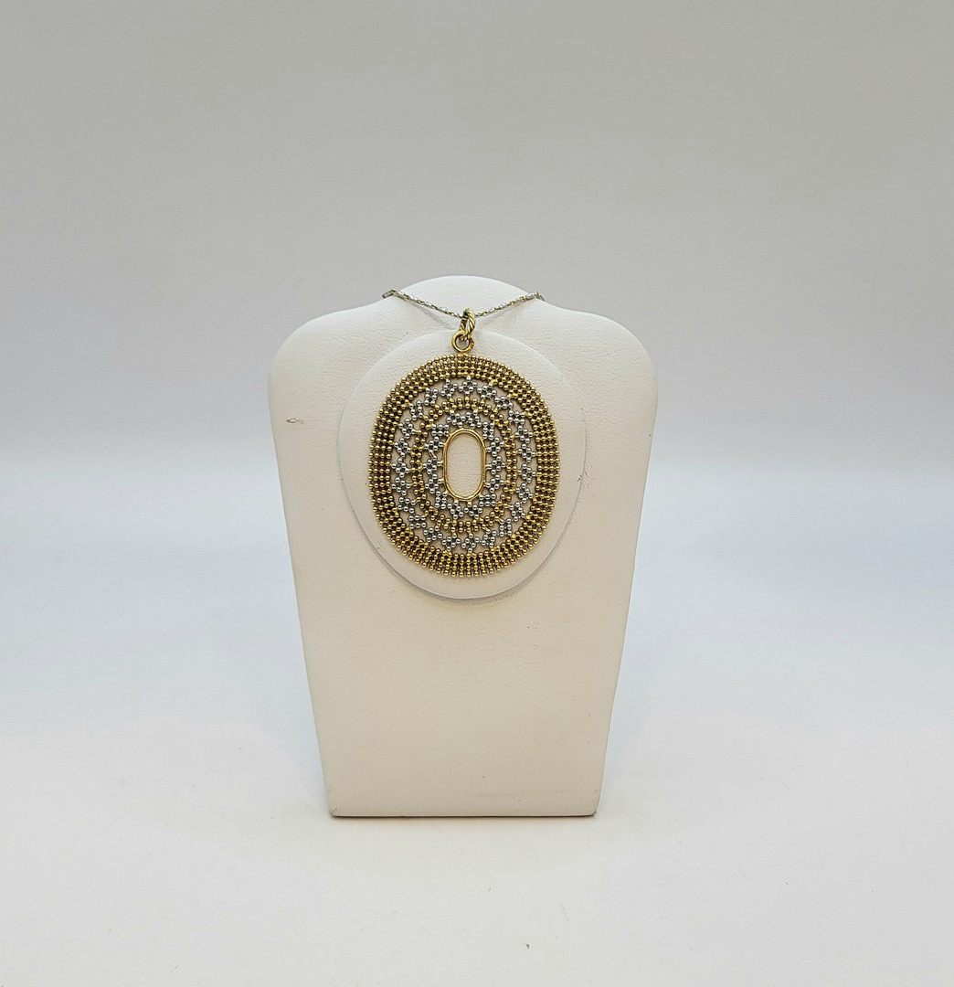 Collana e ciondolo oro