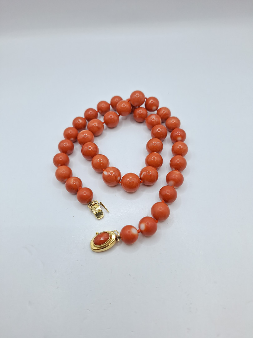 Collana di coralli con chiusura oro 