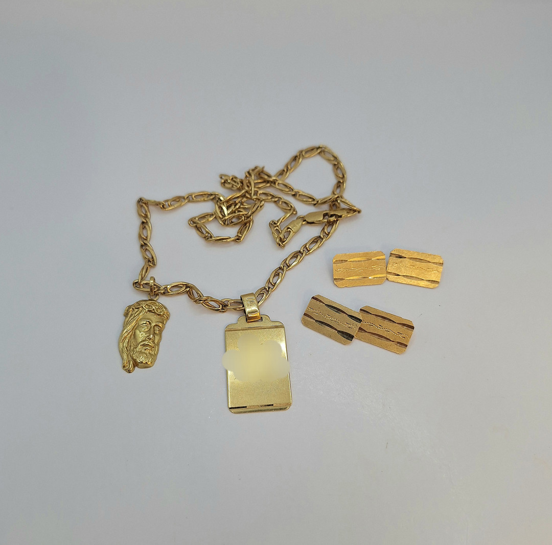 Vari oggetti oro 