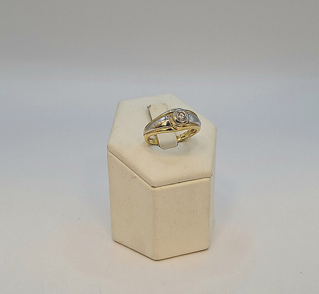 Anello oro diamante