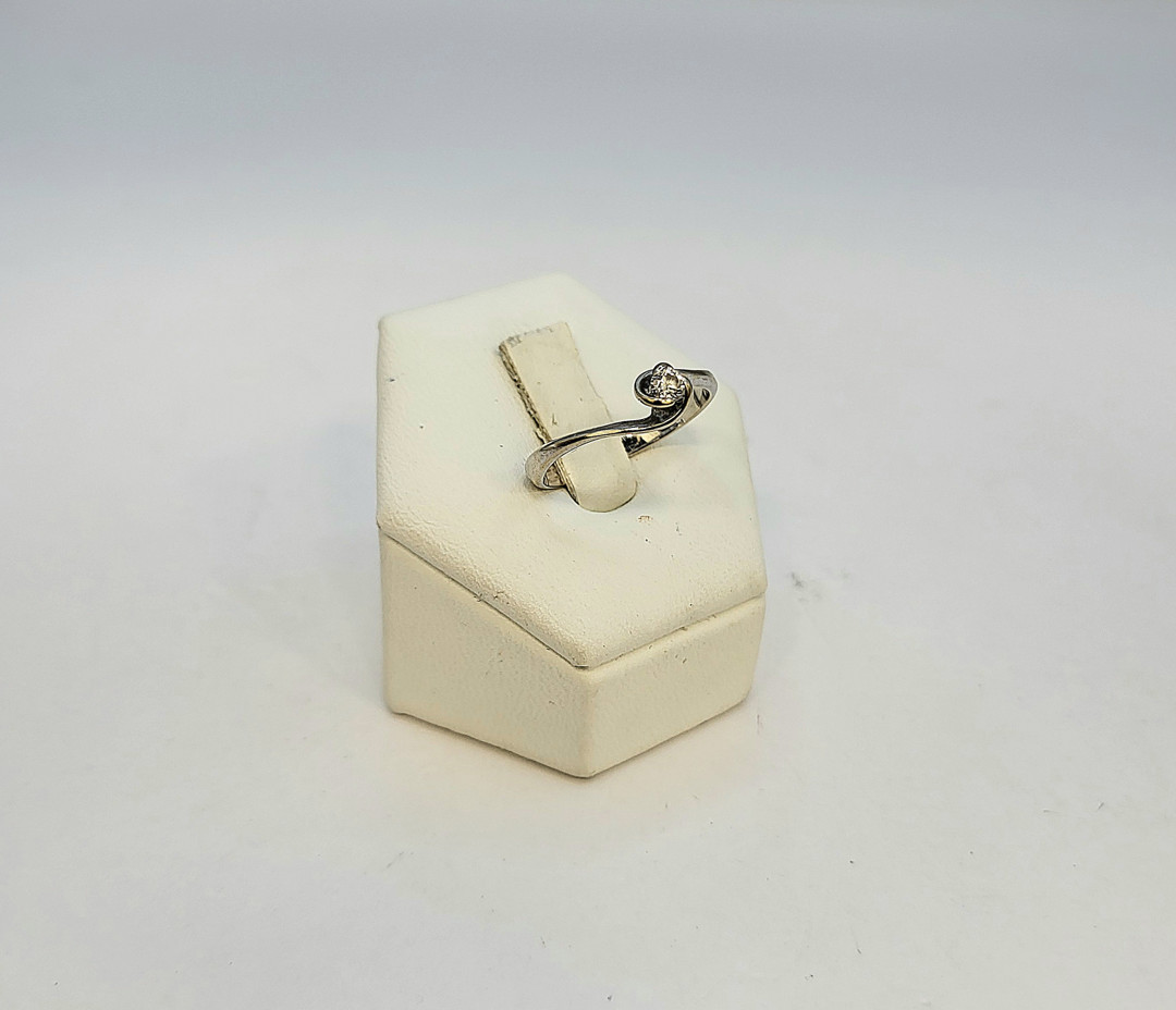 Anello oro diamantino