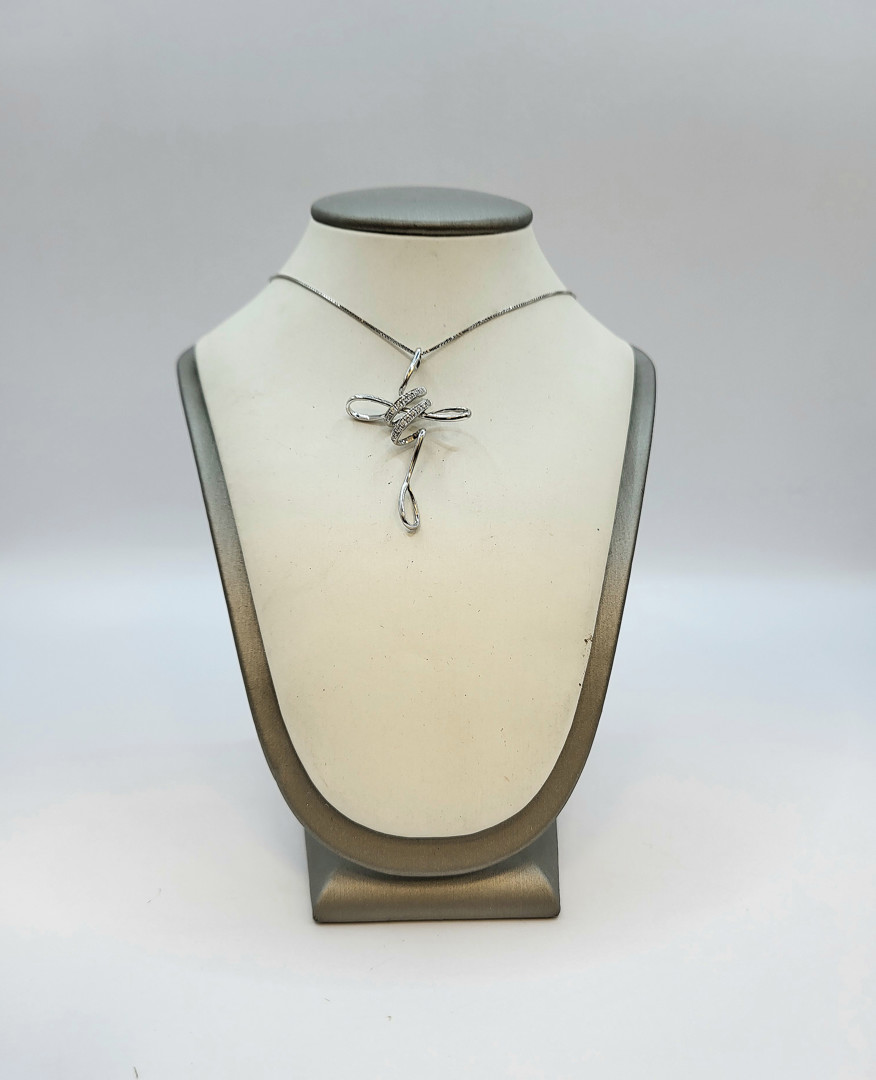 Catenina ciondolo oro diamantini