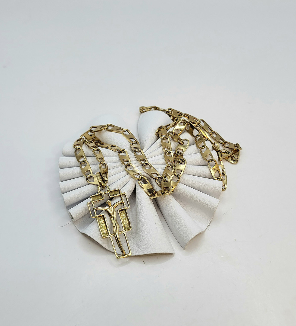 Collana e ciondolo oro