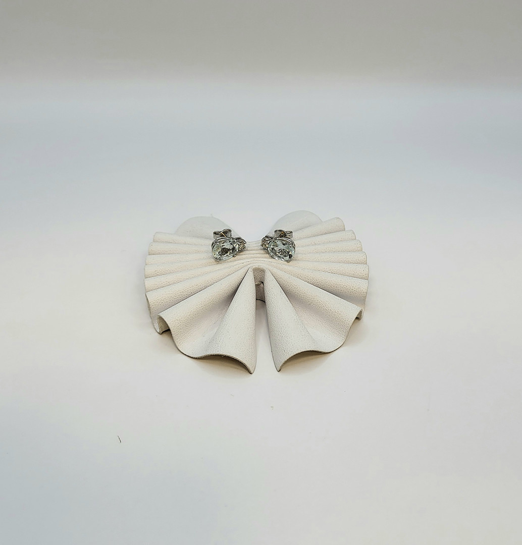 Paio orecchini oro pietre diamantini