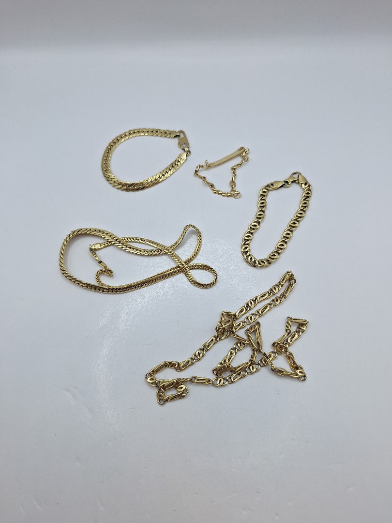 Vari oggetti oro