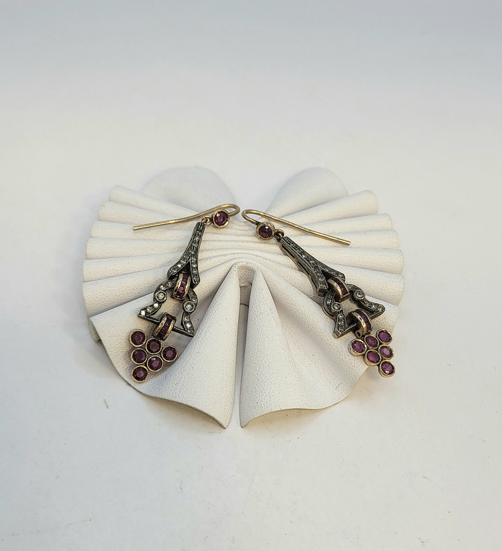 Paio orecchini oro argento pietre diamantini