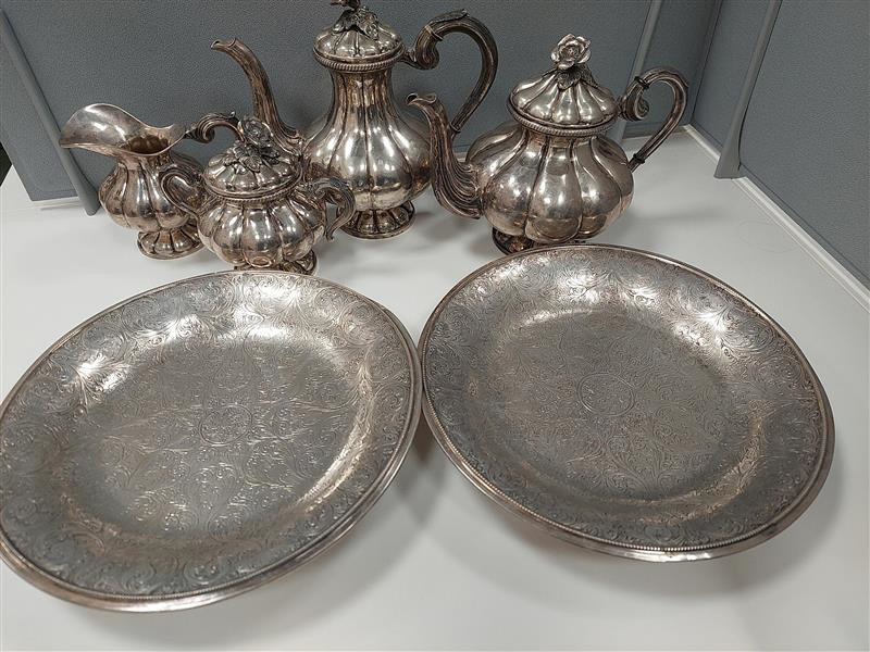 Vari oggetti in argento