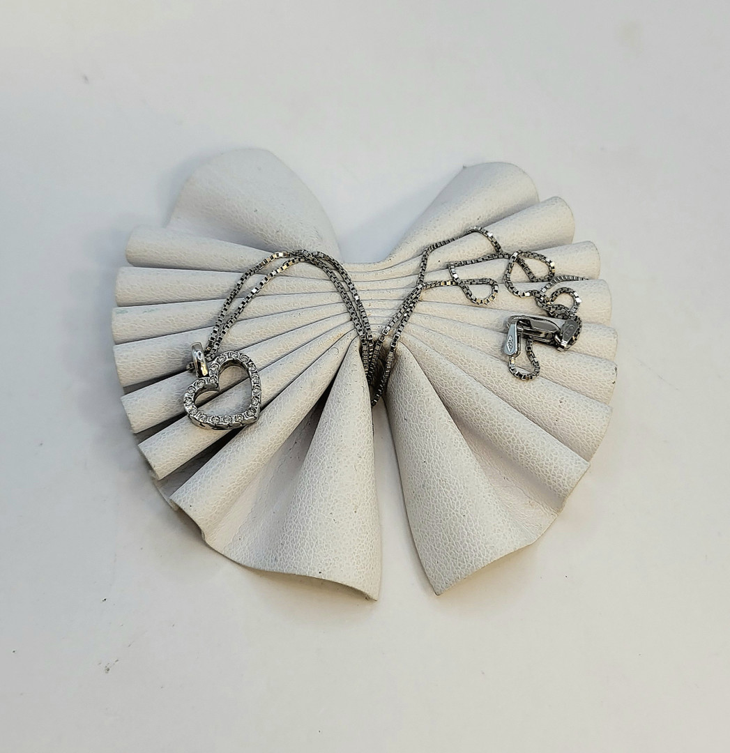 Catenina ciondolo oro diamantini