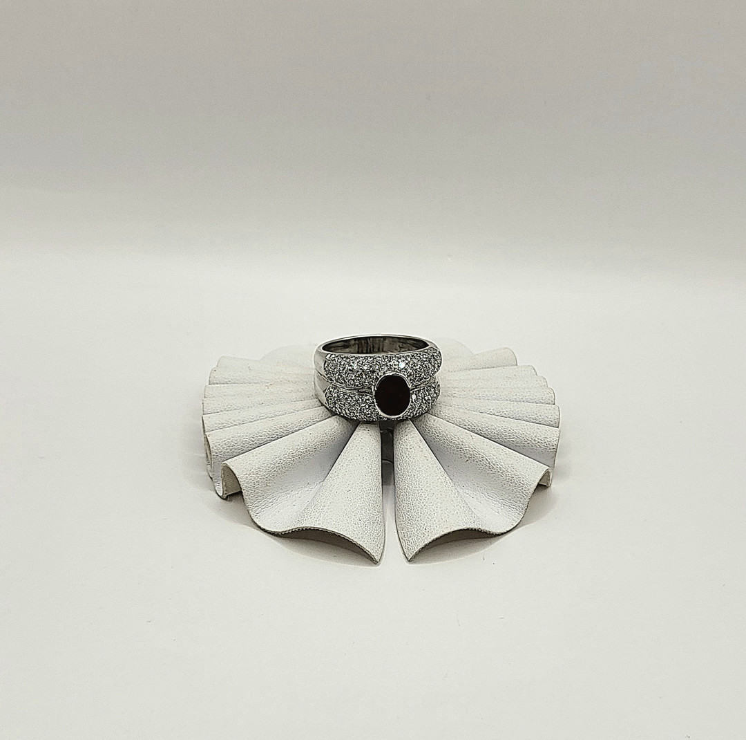 Anello oro brillanti pietre