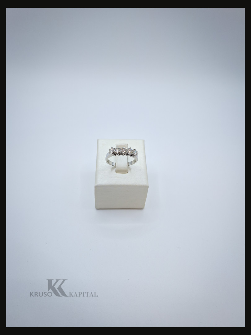 Anello oro diamanti