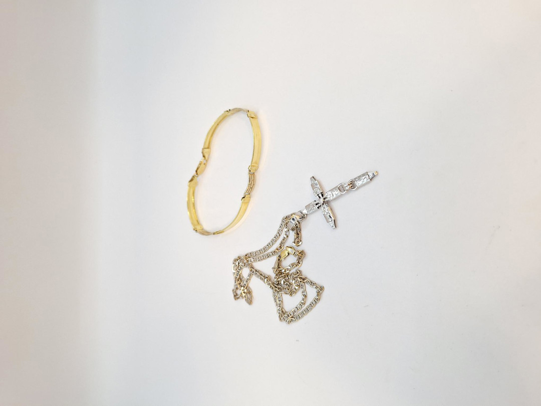 Bracciale collana e ciondolo oro 