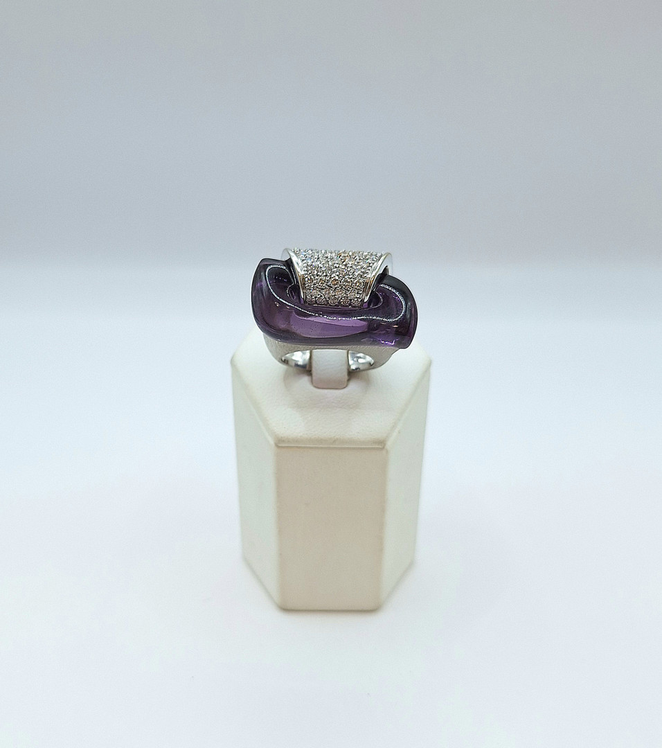 Anello oro diamanti pietra
