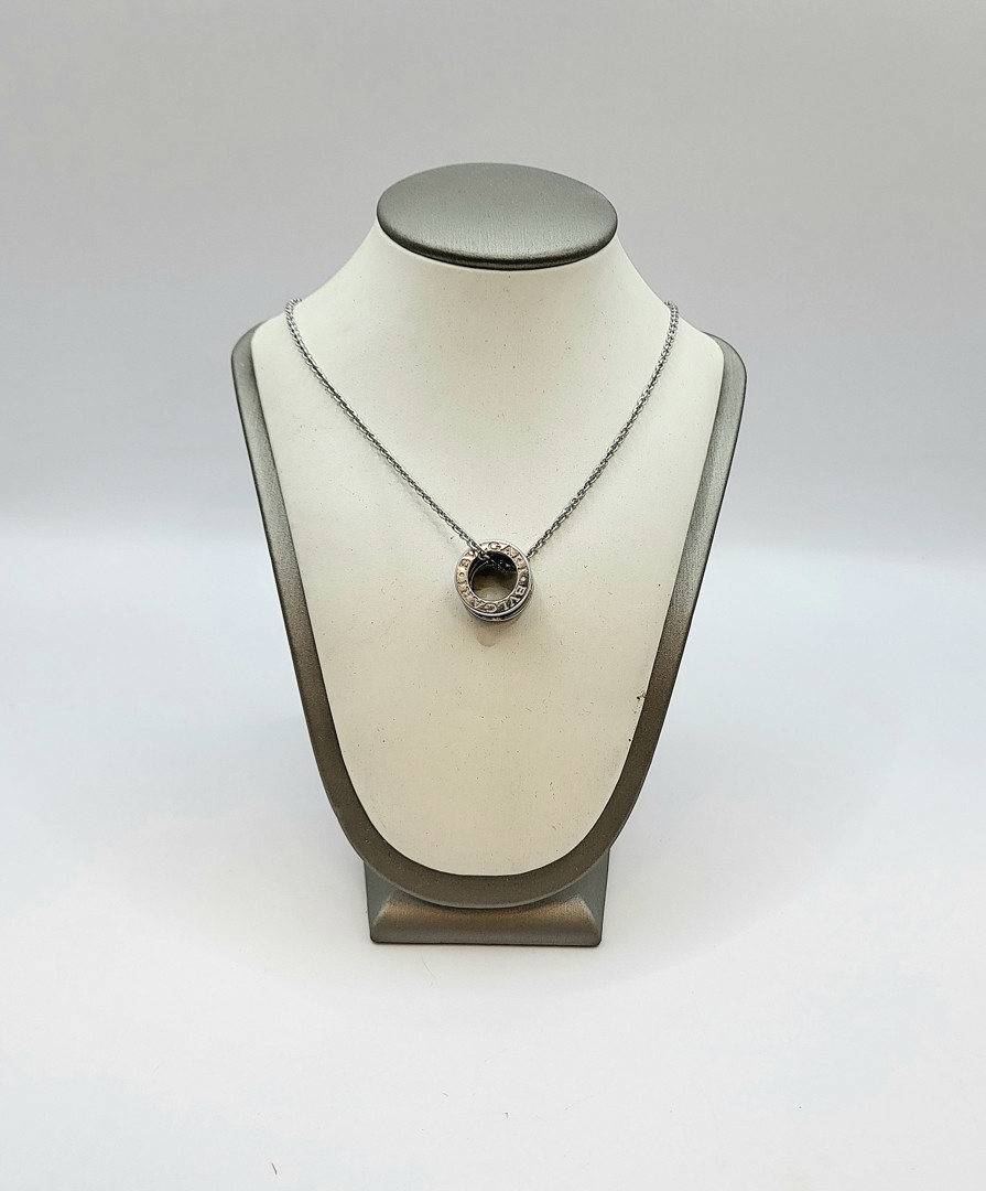 Collana ciondolo oro a firma Bulgari