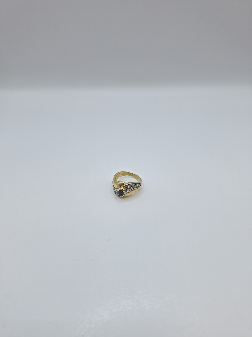 Anello oro pietre